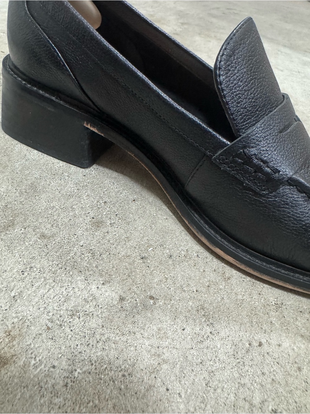 Vince Camuto | Black Leather Block Heel Penny Loafer size 9 women’s - Picture 9 of 10